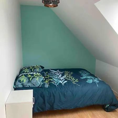 Petite Maison Dans La Baie Du Mont Michel